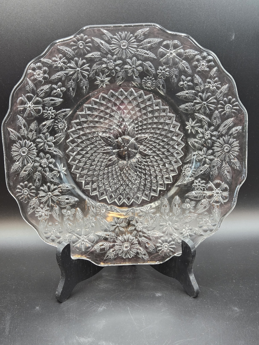 Vintage Indiana Glass Pineapple and Floral 9" Luncheon Plate
